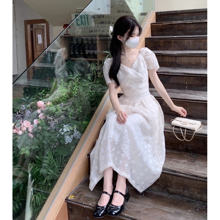 ĐẦM MIDI NUDE HOA NỔI CỔ V ĐẮP CHÉO TAY BỒNG