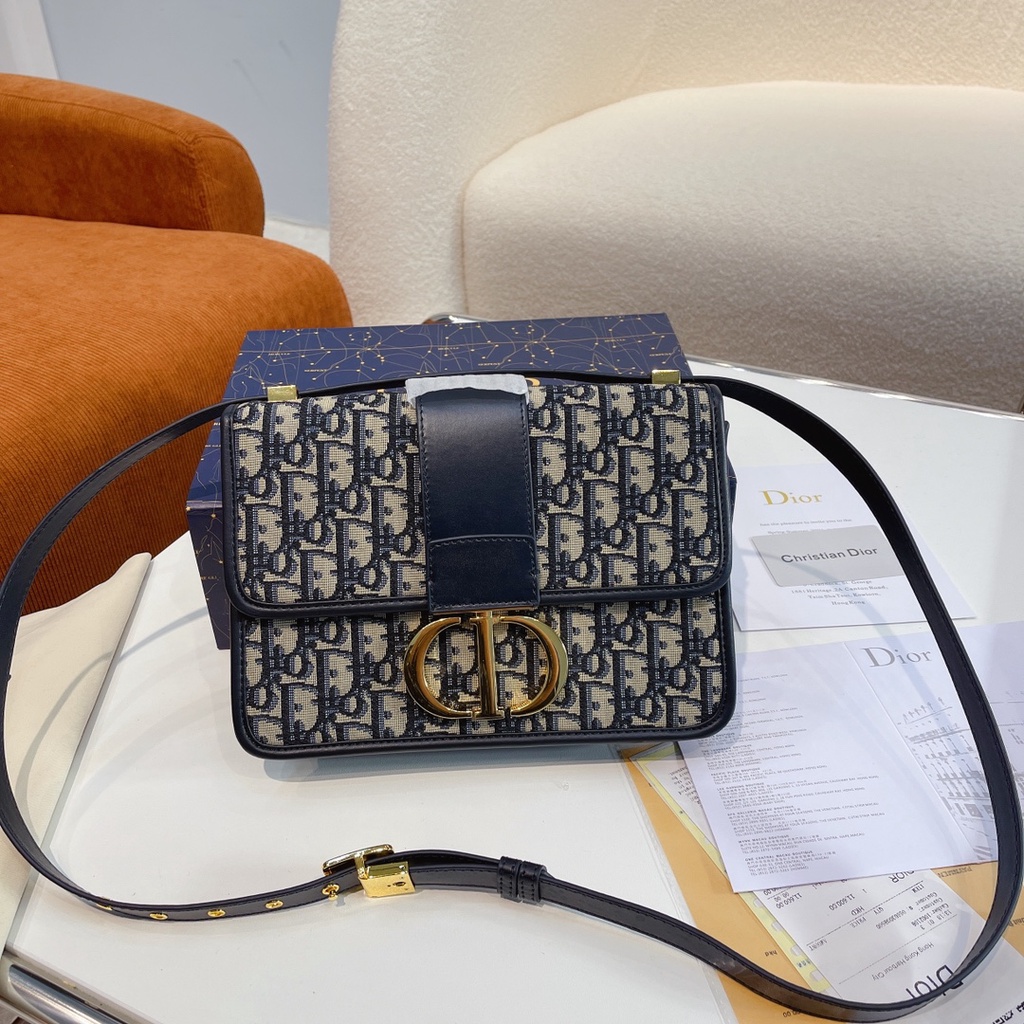 QRHX Dior Montaigne crossbody Women's Classic shoulder bag underarm bag  2022