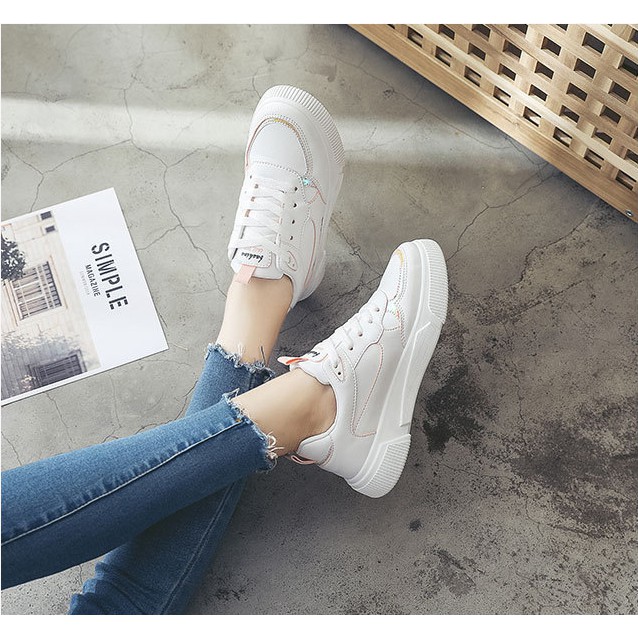 Giày Sneaker Nữ Trắng Cao Cấp Dáng Thể Thao Cá Tính Đế Độn 3.5cm Da Pu Mềm Đẹp Phong Cách Thời Trang Hàn Quốc Dễ Thương