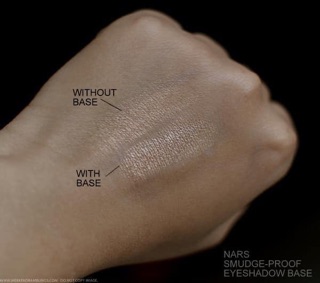 Kem lót mắt NARS Smudge Proof Eyeshadow Base Mini 2.3ml