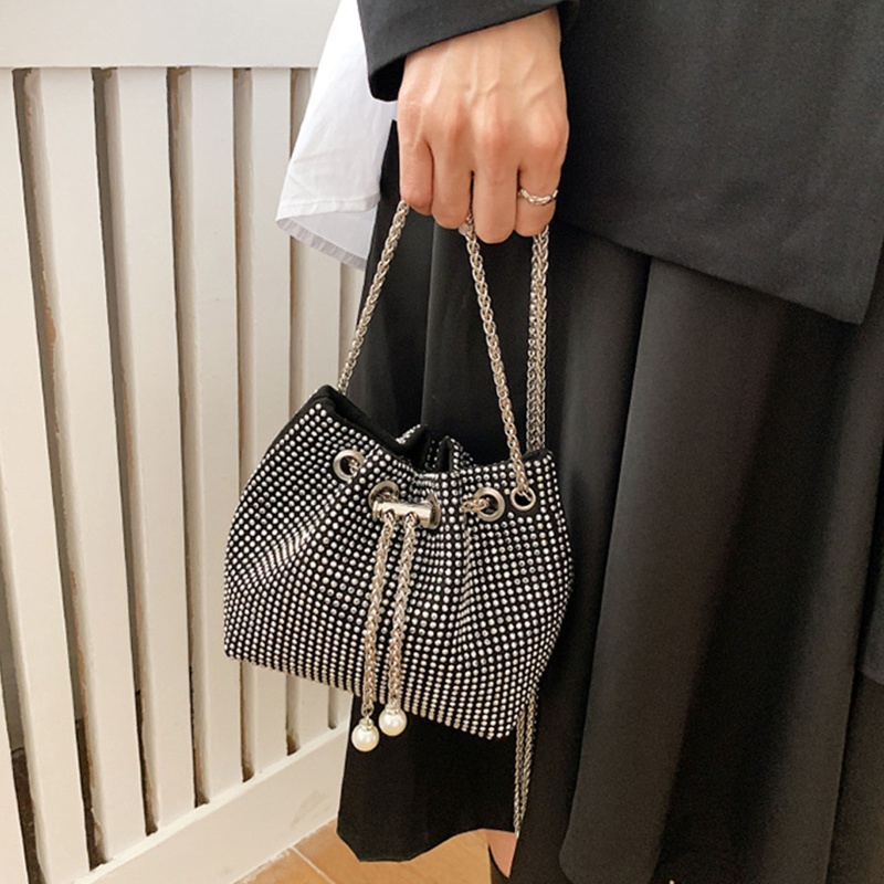 Túi Xách Đeo Chéo Đính Đá Thanh Lịch Cho Nữ
