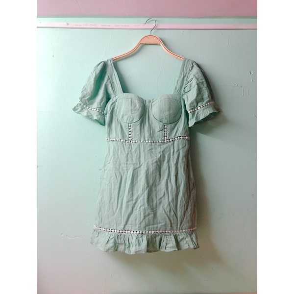 Pass đầm xanh mint có mút ngực