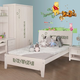 [ĐƠN 200K TẶNG QUÀ SIÊU YÊU]-Decal dán tường LUVINA trang trí phòng khách, phòng ăn, phòng ngủ - Gấu Pooh ngồi cây