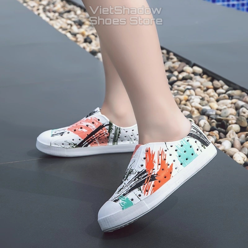 Giày nhựa trẻ em in họa tiết WNC NATIVE - Chất liệu nhựa EVA mềm, siêu nhẹ, không thấm nước - Họa tiết Vệt sơn