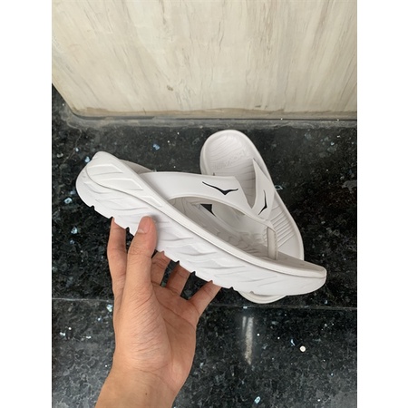 Dép xỏ ngón Hoka nam