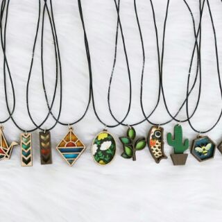 Vòng cổ gỗ handmade