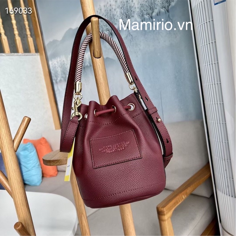 Túi Đeo Chéo Marc Jacobs The Leather Bucket Bag  Da thật, Hàng xuất  Size: 19x19x23cm
