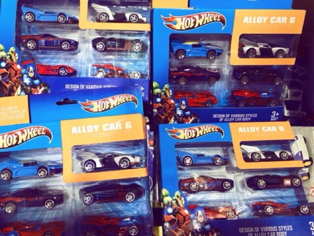 Bộ 4 xe HotWheel sắt