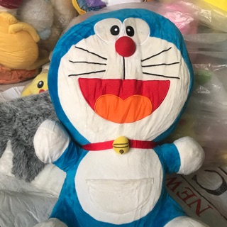 Gấu bông Doraemon của Dương Hổng Thuý