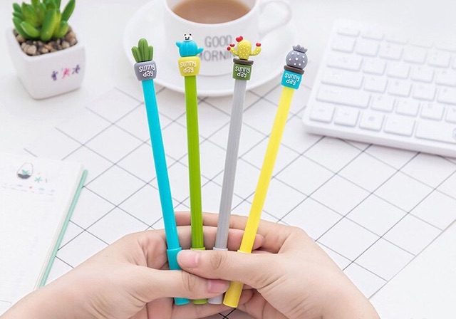Bút bi nước cây xương rồng