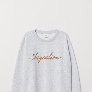 Áo nỉ nữ Hm Authentic sale rẻ còn 426.000 đồng.Hãy mua trực tiế tại shopee cả nhà nhé!Shop chuyên săn hàng Auth giá rẻ..