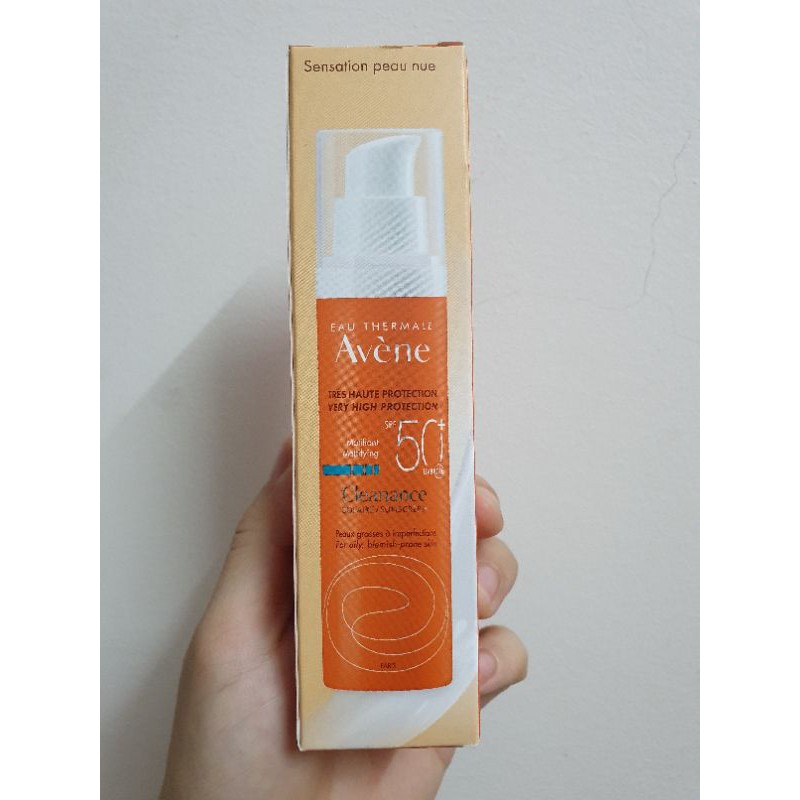 Kem chống nắng Avene Cleanance spf 50+ dành cho da dầu 50ml