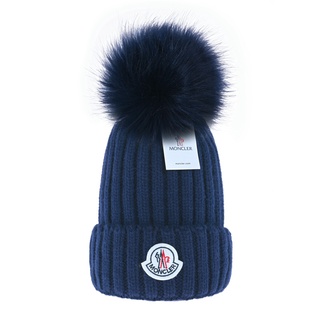 Mũ Len Beanie Đính Búp Lông Pompom