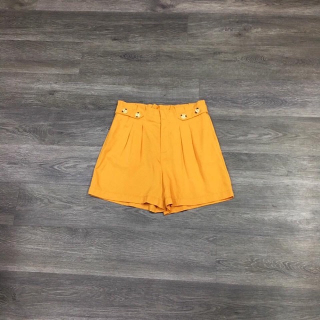 Quần short vải cạp chun nữ