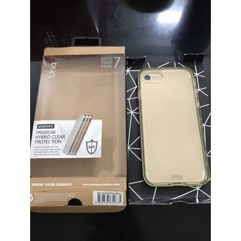 ốp lưng dành cho iphone 7g và 8g thương hiệu Uniq