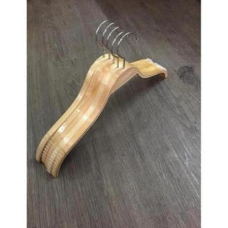 Móc gỗ tre có đệm vai