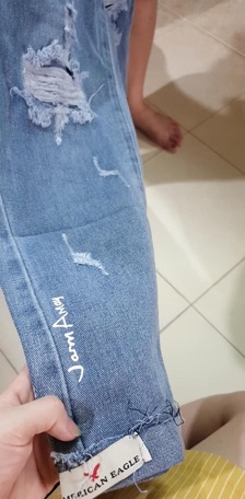 QUẦN JEAN BOY RÁCH VẢY SƠN