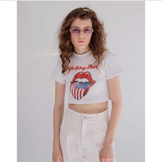 Áo croptop trắng Thewhiteegg