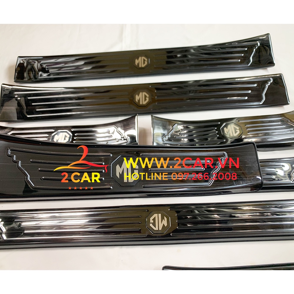 Bộ Ốp bậc cửa, nẹp bước chân xe MG ZS dùng chung MG HS – Mẫu Titan cao cấp