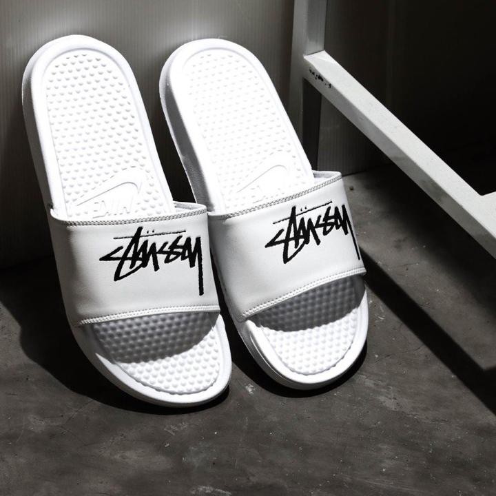 Giày Thể Thao Nike Benassi X Stussy Hh822F