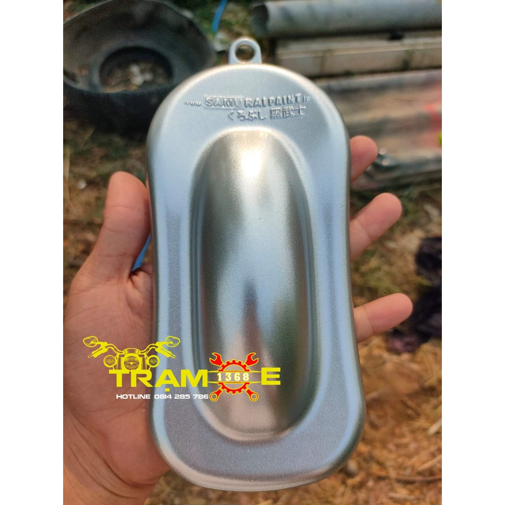 COMBO Sơn xịt Samurai màu Bạc lấp lánh ánh kim 1701 gồm 4 chai đủ quy trình bền đẹp có hạt ánh kim nhiều (Uch210 - 124 -