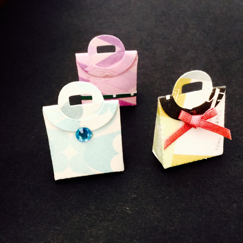 Khuôn Cắt Giấy Làm Từ Kim Loại Hình Hộp Đựng Thẻ Trang Trí Scrapbook