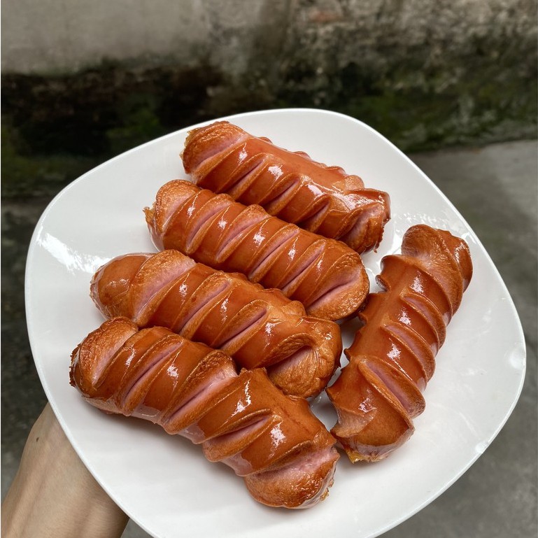 XÚC XÍCH WINNER CP ĂN LIỀN CHIÊN RÁN giá siêu rẻ 500g (10 CHIẾC) | BigBuy360 - bigbuy360.vn