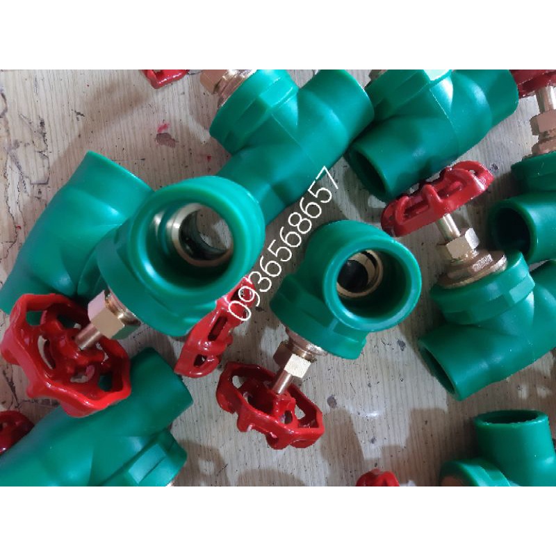 Van khóa nước nóng âm tường PPR25