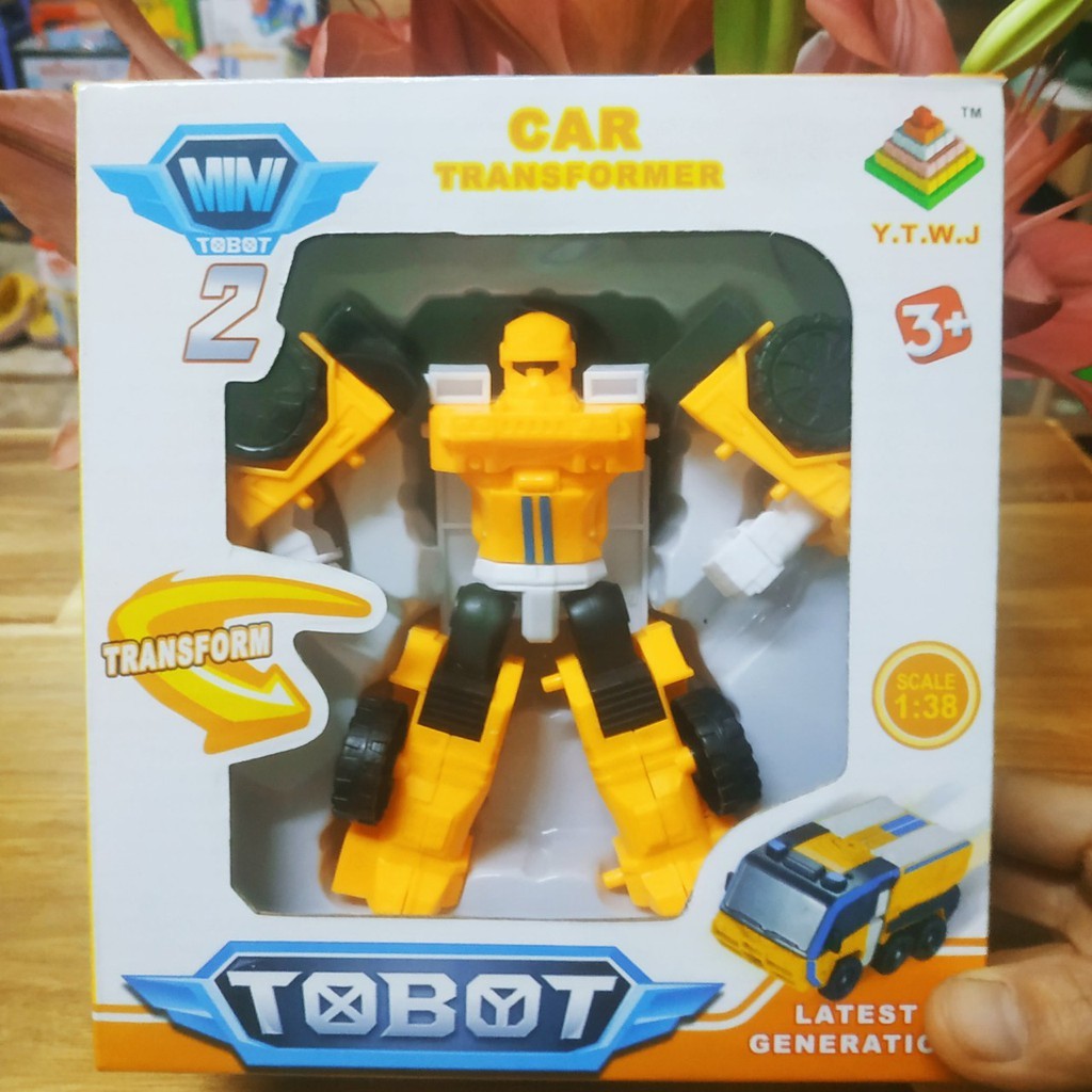 Robot biến hình ôtô
