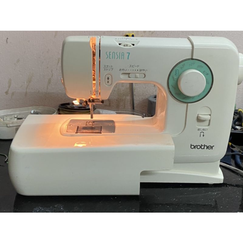 Máy may Brother mini- nhỏ gọn, dễ sử dụng-máy may gia đình nhật
