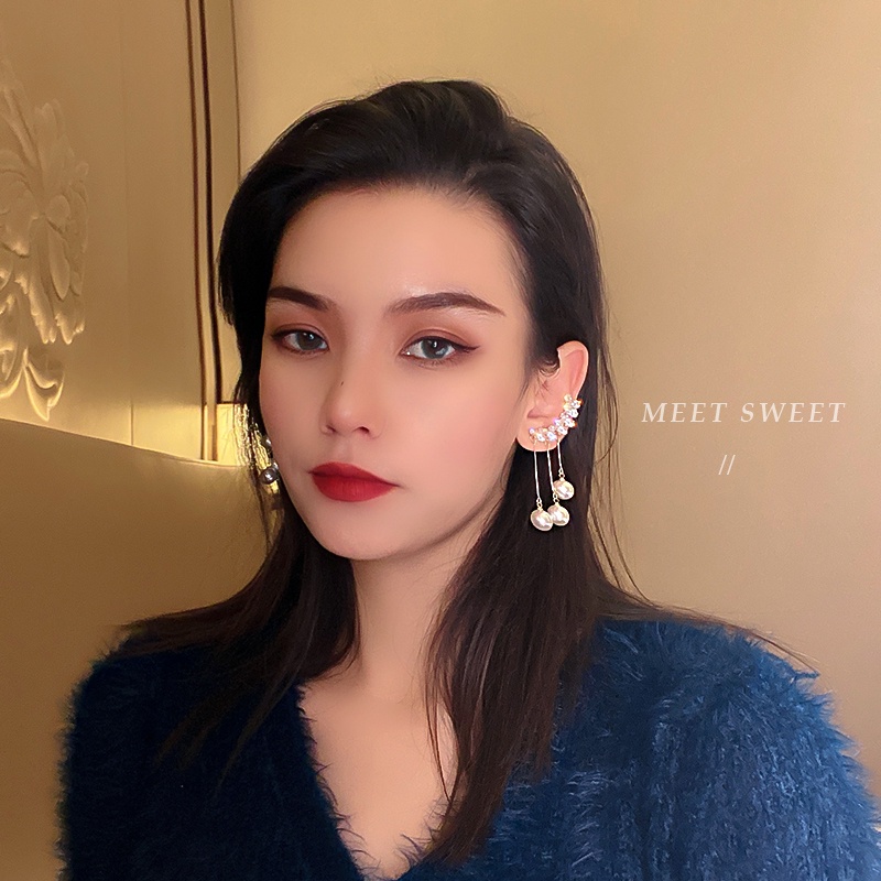 Khuyên Tai Tua Rua Đính Ngọc Trai Thời Trang Cá Tính Mới Cho Nữ