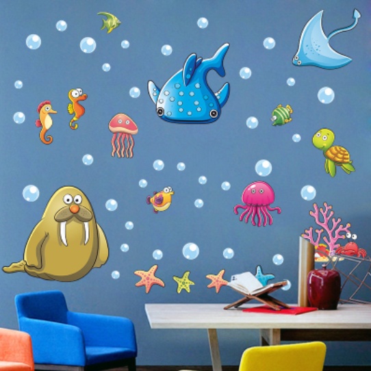 Decal trang trí tường - Những người bạn và hải cẩu