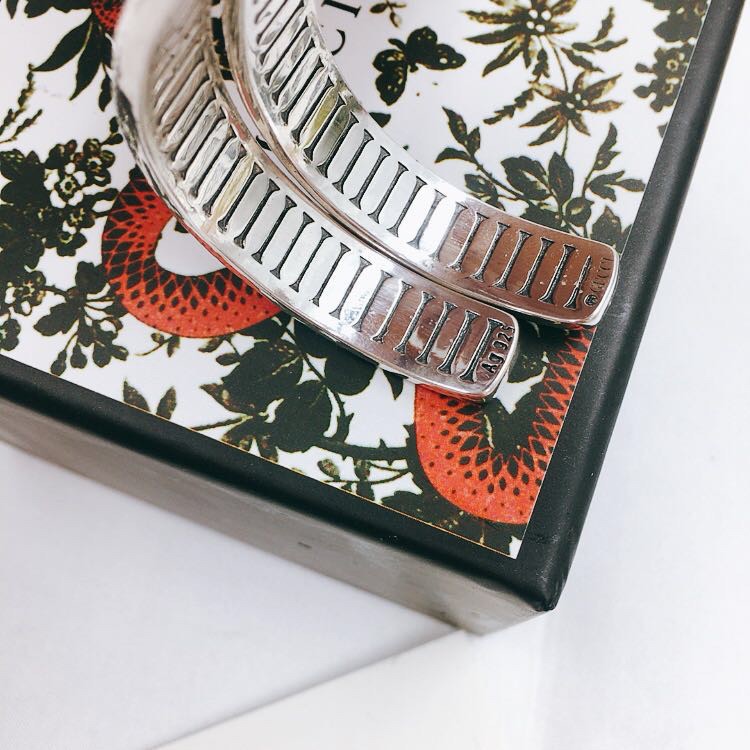 Vòng tay đôi Gucci Double G FW21