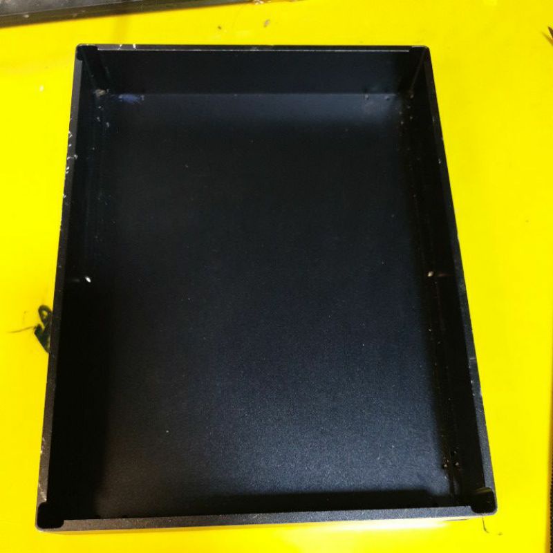 khay nhôm cũ 238x182x34mm
