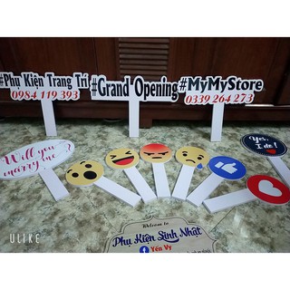 hastag cầm tay chụp ảnh