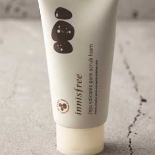 Tẩy tế bào chết innisfree