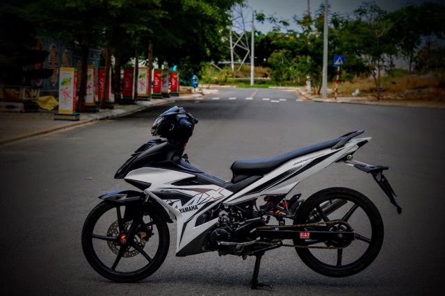 Tem Exciter 150 Phối Mx trắng đen
