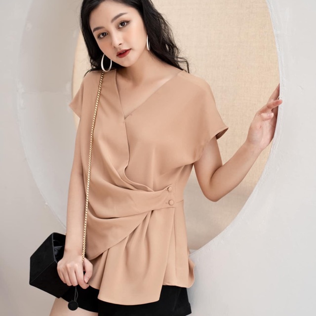 Áo cúc bọc khuy eo