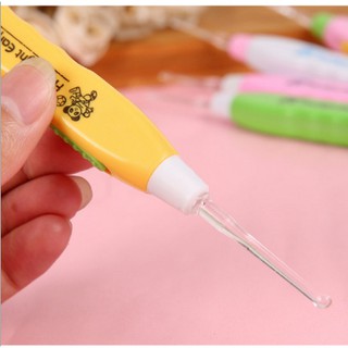 Dụng cụ lấy ráy tai phát sáng