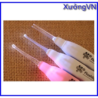 Dụng cụ lấy ráy tai có đèn phát sáng
