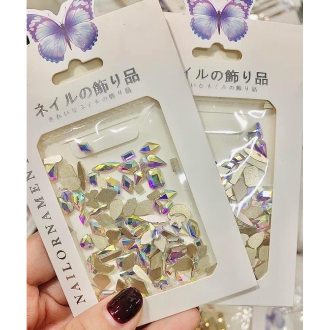 Đá hình đính móng