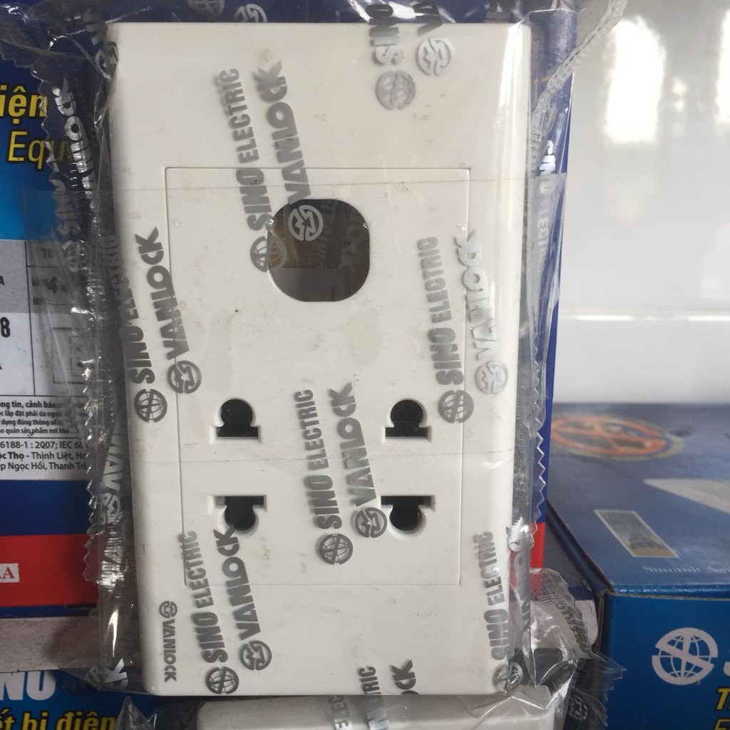 Ổ cắm điện, ổ cắm âm tường, ổ cắm nổi, ổ cắm 1 lỗ 2 ổ cắm Sino Vanlock - Điện Việt