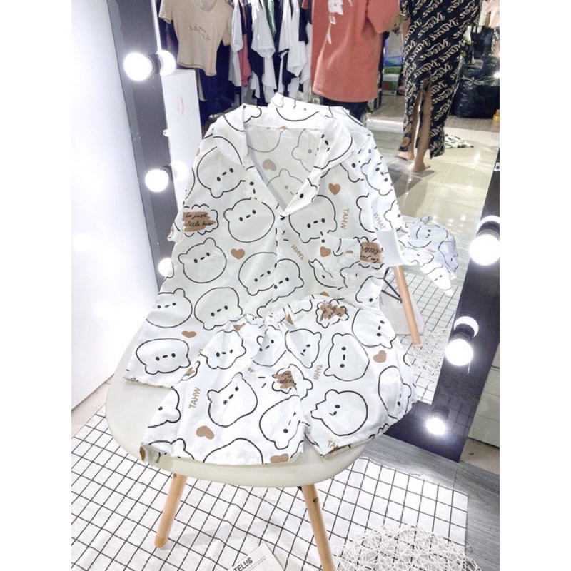 Bộ đồ ngủ pijama nữ cộc tay quần đùi chất lụa Kate Thái mềm mịn họa tiết đùi gấu trắng