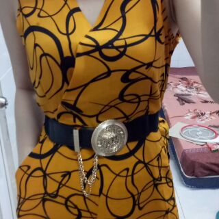 Jum ống rộng cổ chéo