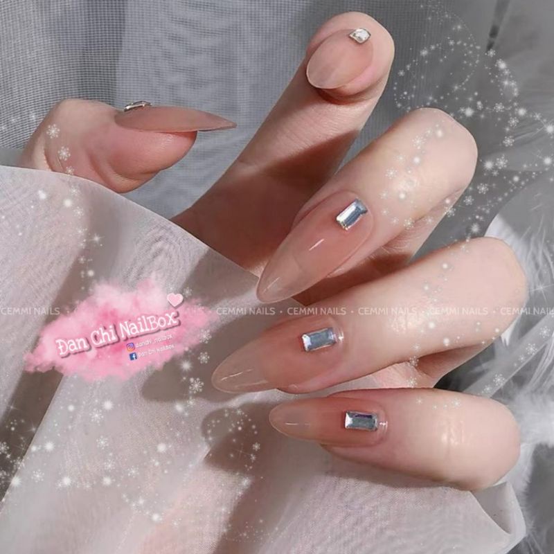 NailBox móng úp thiết kế sẵn Mẫu Thạch Đính Đá