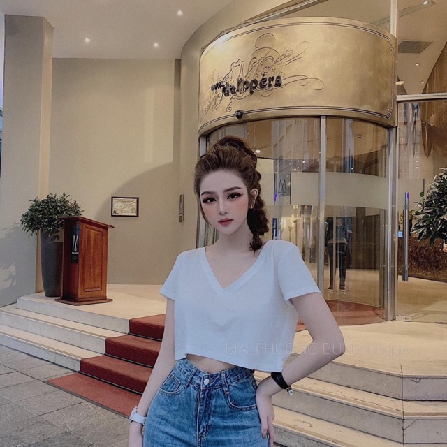 Áo phông cổ tim croptop