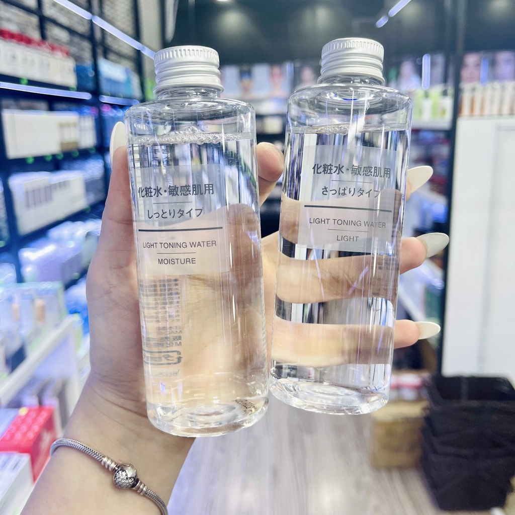Nước Hoa Hồng Dịu Nhẹ Cho Da Thường, Da Khô MUJI Light Toning Water Moisture - 200ml