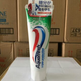 Kem đánh răng Aquafreesh Nhật (140g)