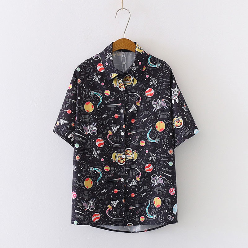 Áo sơ mi tay ngắn hoạ tiết dải ngân hà thiết kế dáng rộng thoải mái | BigBuy360 - bigbuy360.vn