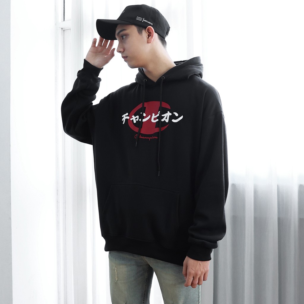 Áo Hoodie In Chữ Champion Nhật Sắc Nét Phía Trước - Chất Vải Nỉ Bông Cotton - Form Rộng Rãi Unisex Nam Nữ - Màu Đen